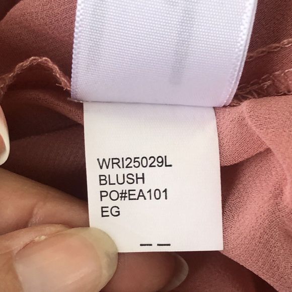 Band of Gypsies Blouse Women Blush Medium NWT - Picture 11 of 12